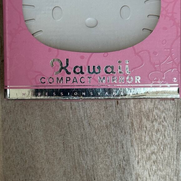 New Hello Kitty Kawaii Compact Mirror with Touch Sensor Impressions Vanity Gift - Picture 8 of 9